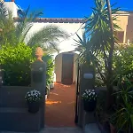 La Perla House *