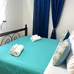 La Perla House *