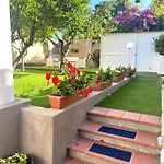 La Perla House *
