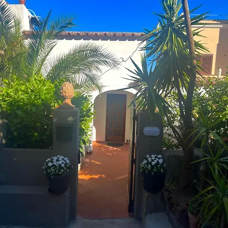 La Perla House *