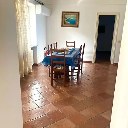 La Perla House Apartmán *