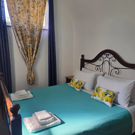 La Perla House *
